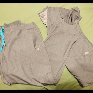 Heather Grey Figs Scrub Set